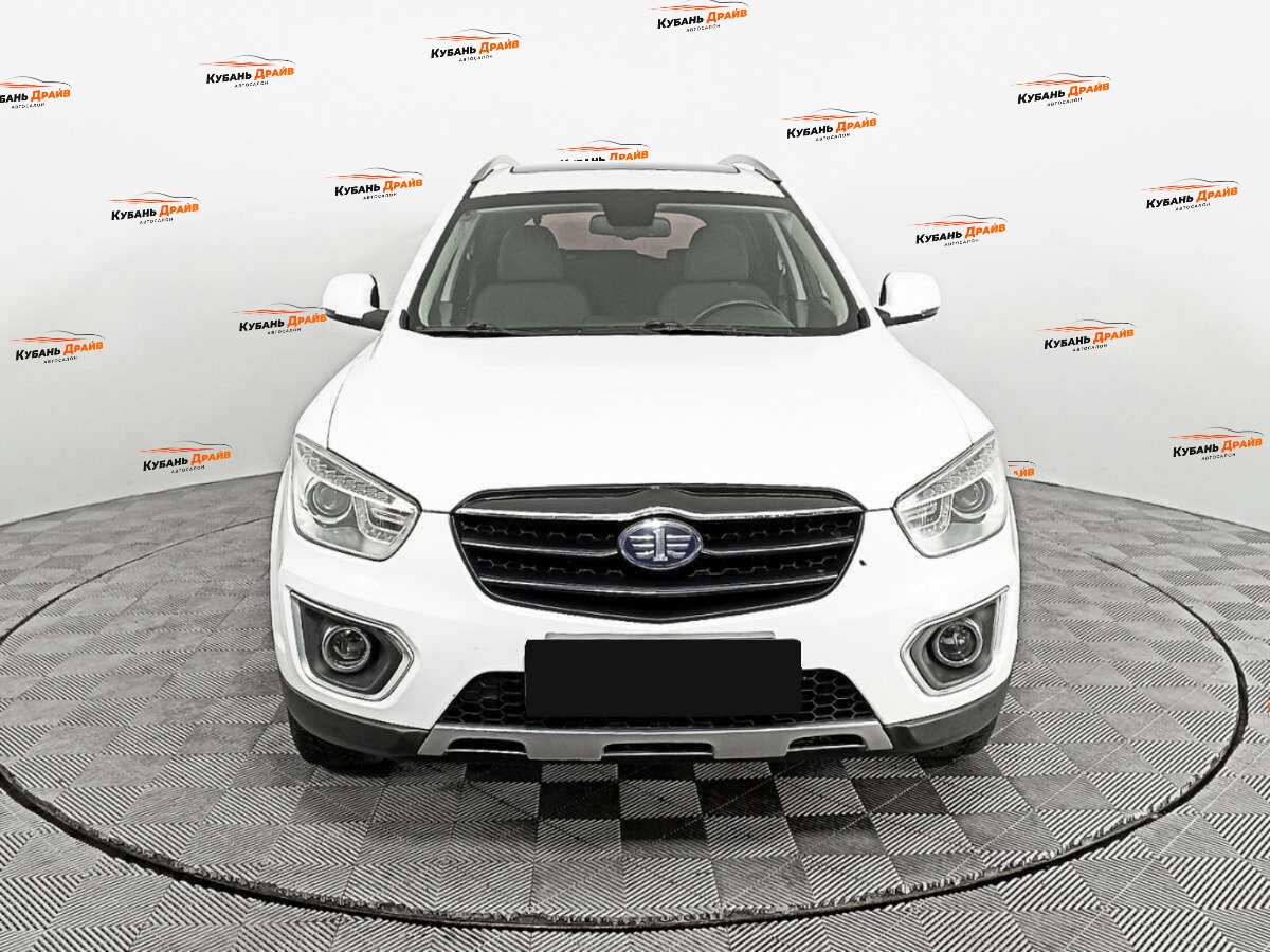 FAW Besturn X80 2017 года с пробегом. Фото: #1