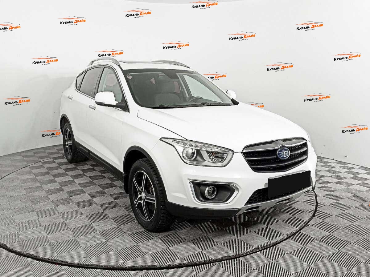 FAW Besturn X80 2017 года с пробегом. Фото: #2