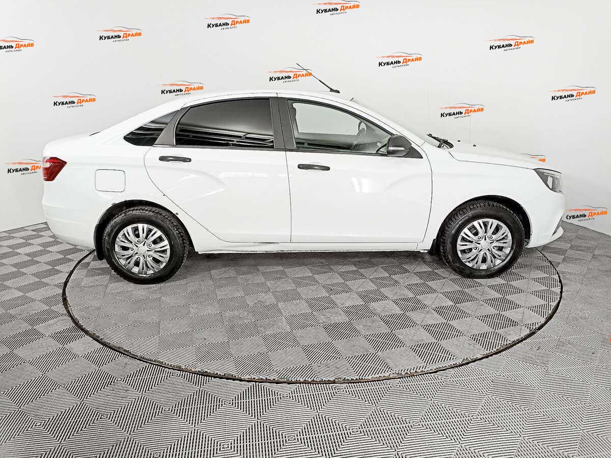 Lada (ВАЗ) Vesta 2019 года с пробегом. Фото: #3