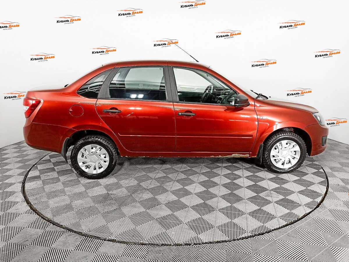 Lada (ВАЗ) Granta 2018 года с пробегом. Фото: #3