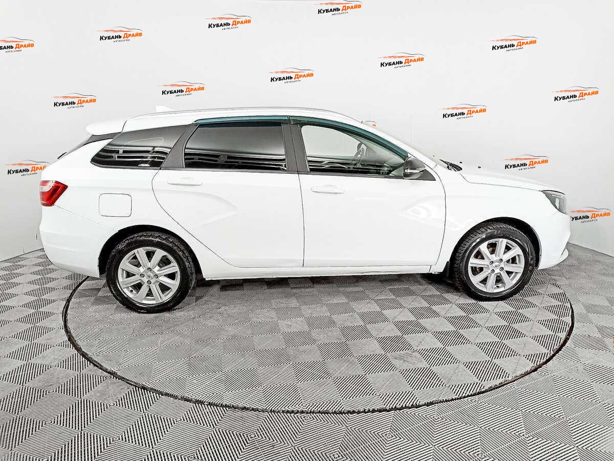 Lada (ВАЗ) Vesta 2020 года с пробегом. Фото: #3