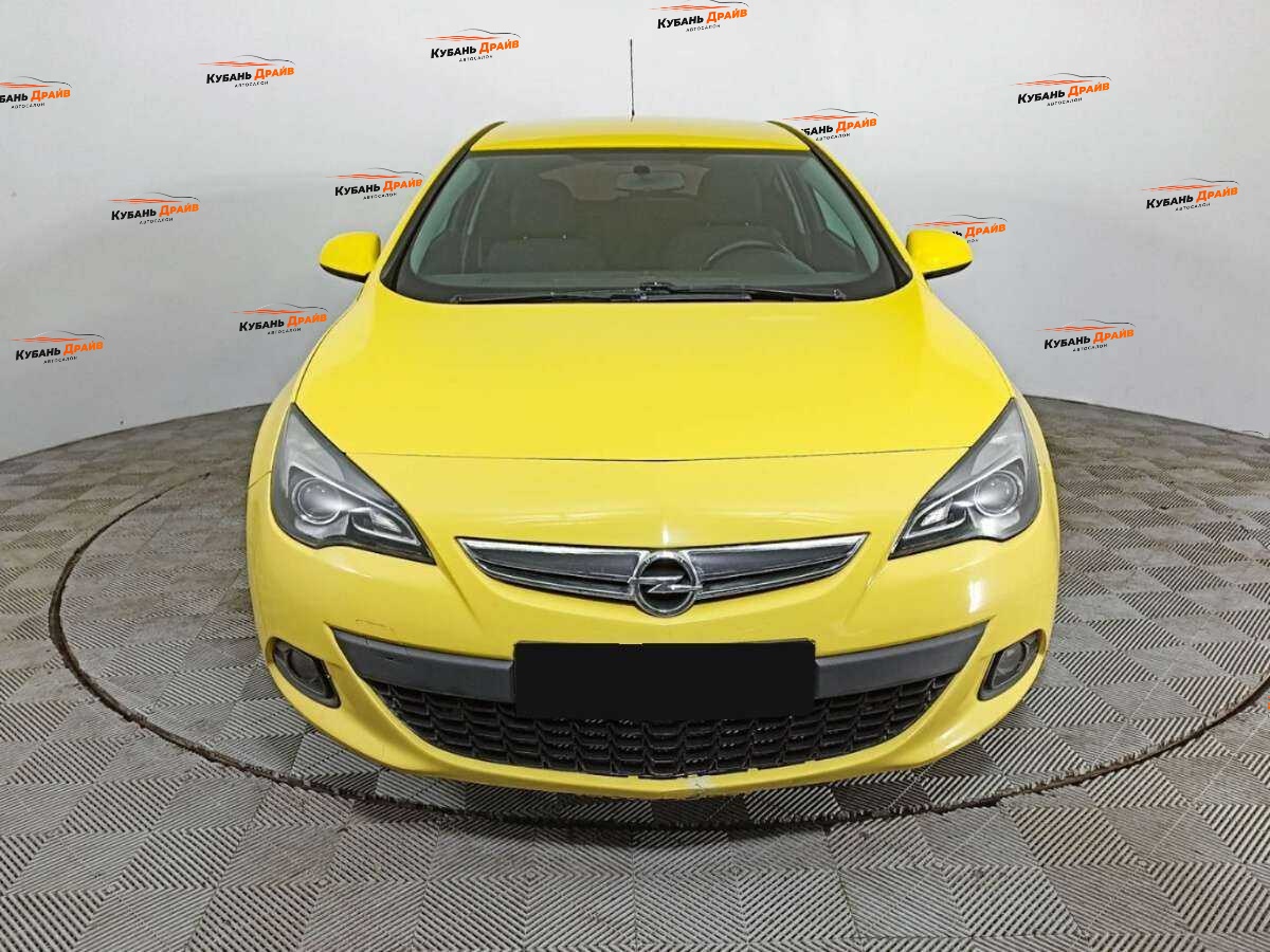Opel Astra 2014 года с пробегом. Фото: #1