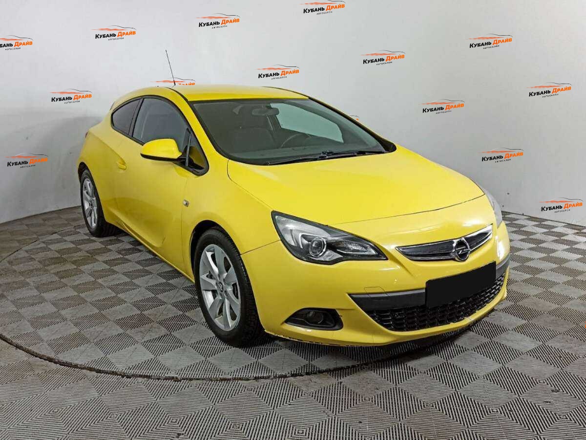 Opel Astra 2014 года с пробегом. Фото: #2