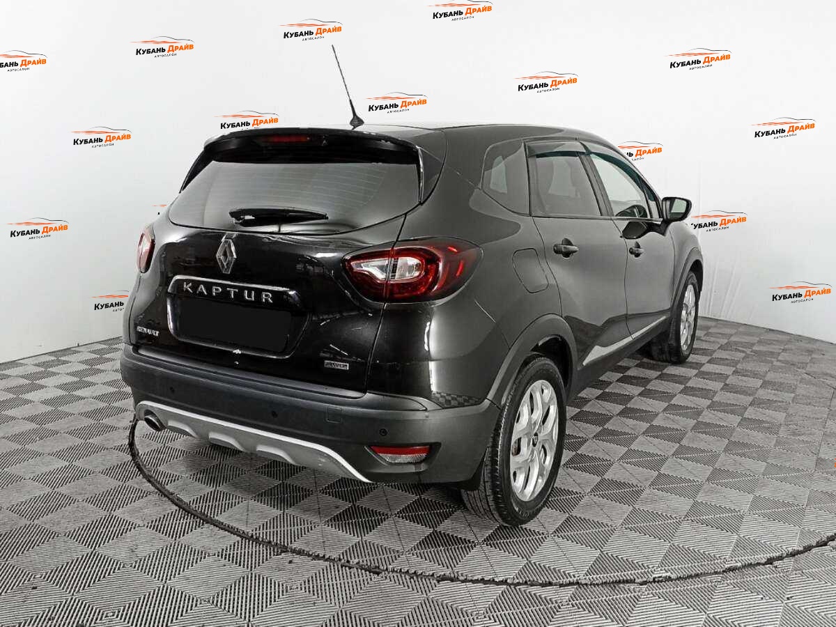 Renault Kaptur 2016 года с пробегом. Фото: #3