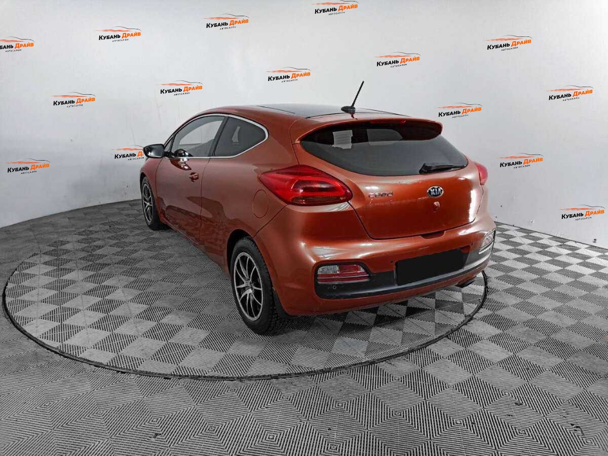 Kia Ceed 2013 года с пробегом. Фото: #6