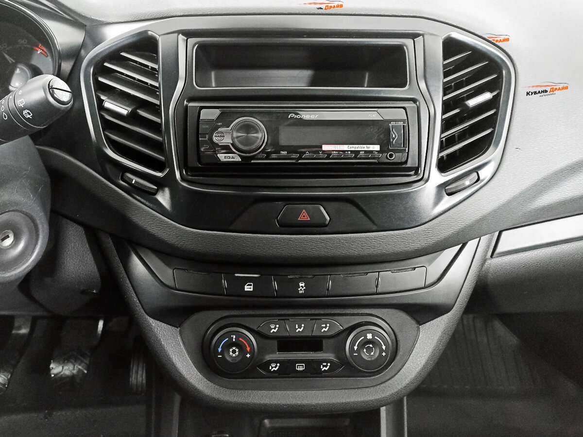 Lada (ВАЗ) Vesta 2019 года с пробегом. Фото: #10