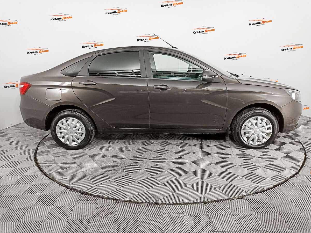 Lada (ВАЗ) Vesta 2021 года с пробегом. Фото: #3