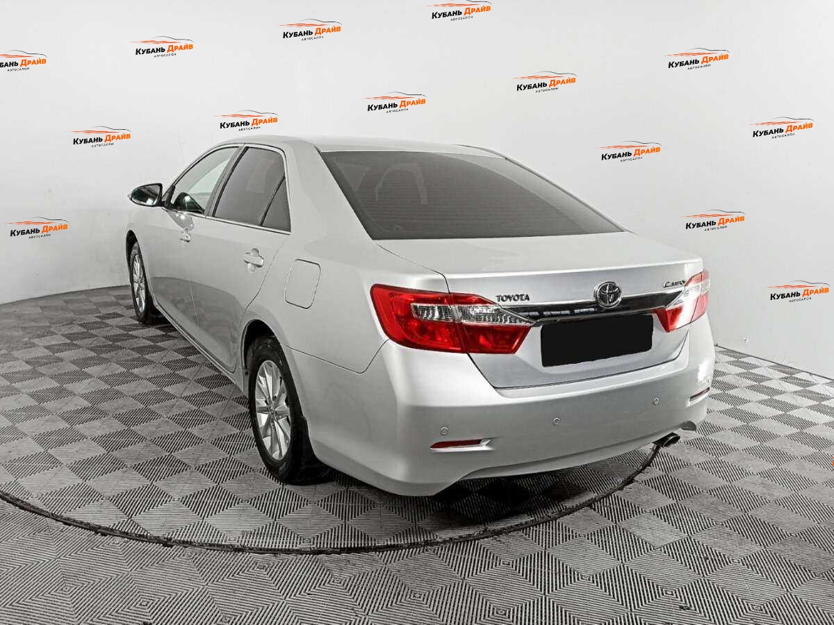 Toyota Camry 2014 года с пробегом. Фото: #6