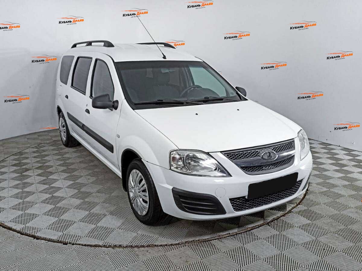 Lada (ВАЗ) Largus 2017 года с пробегом. Фото: #2