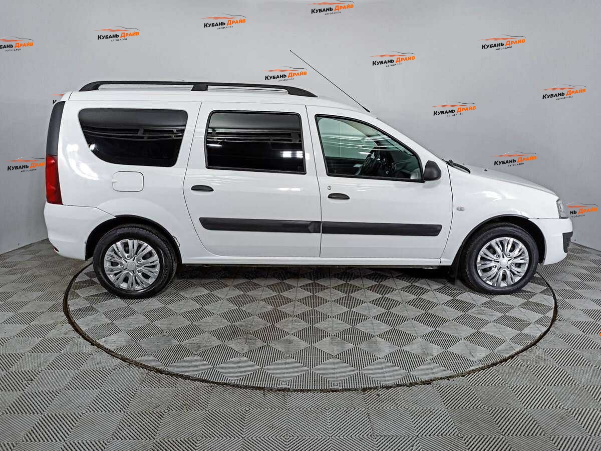 Lada (ВАЗ) Largus 2017 года с пробегом. Фото: #3