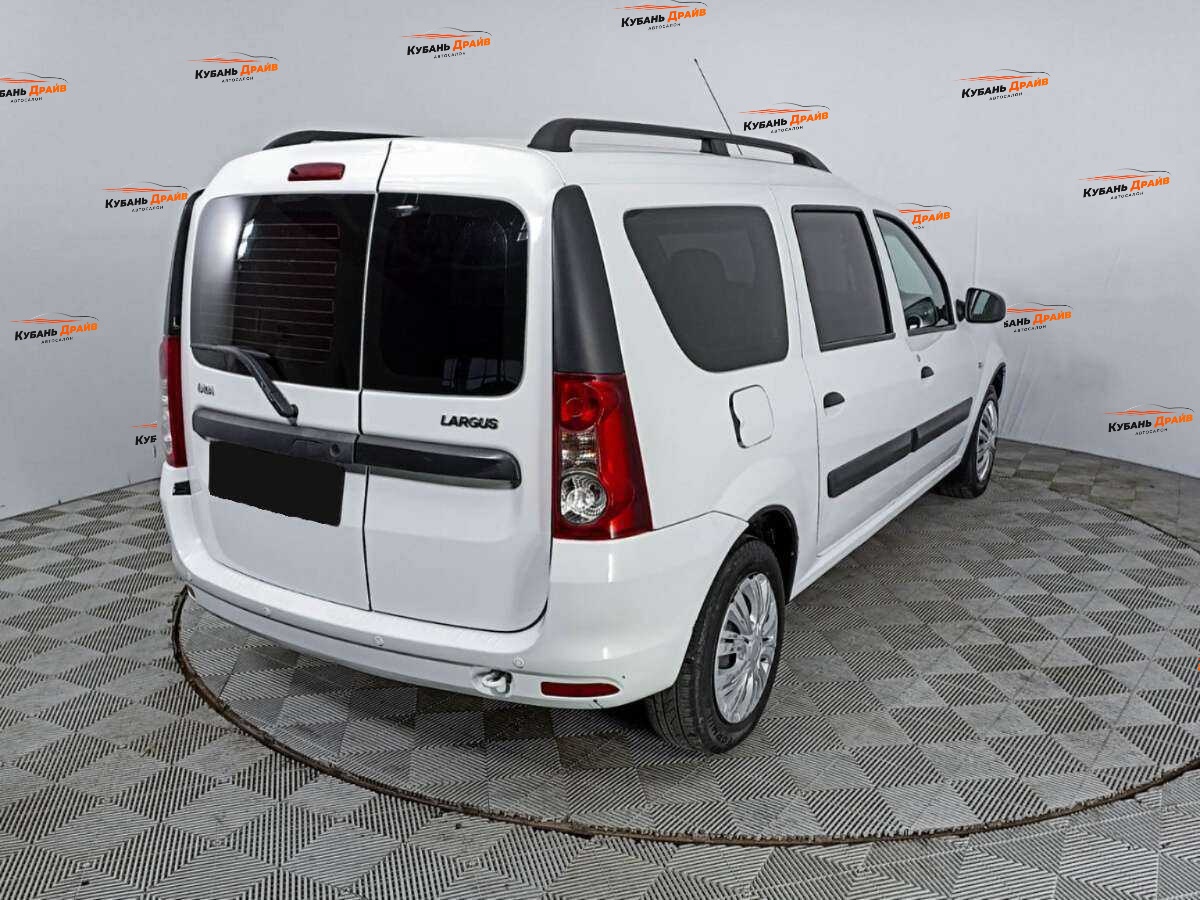 Lada (ВАЗ) Largus 2017 года с пробегом. Фото: #4
