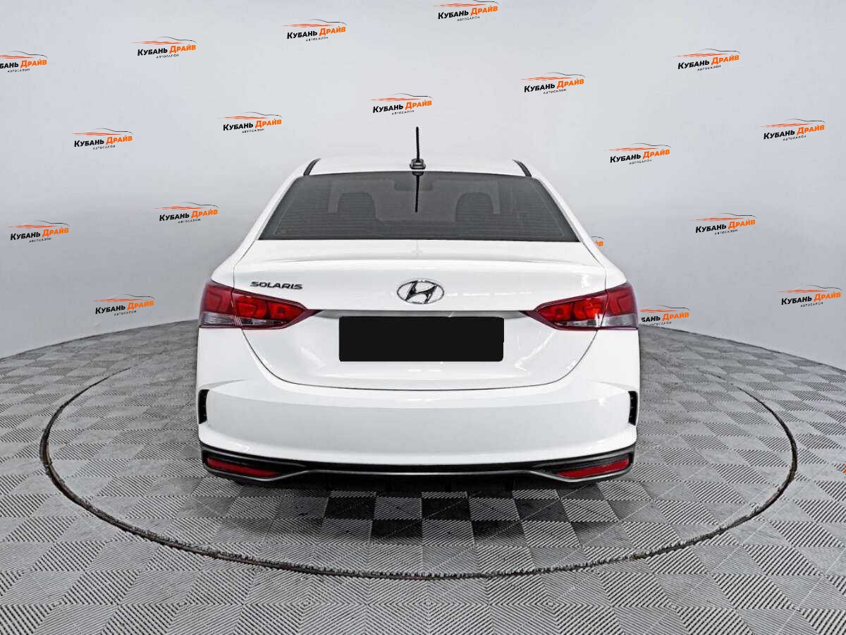 Hyundai Solaris 2021 года с пробегом. Фото: #4