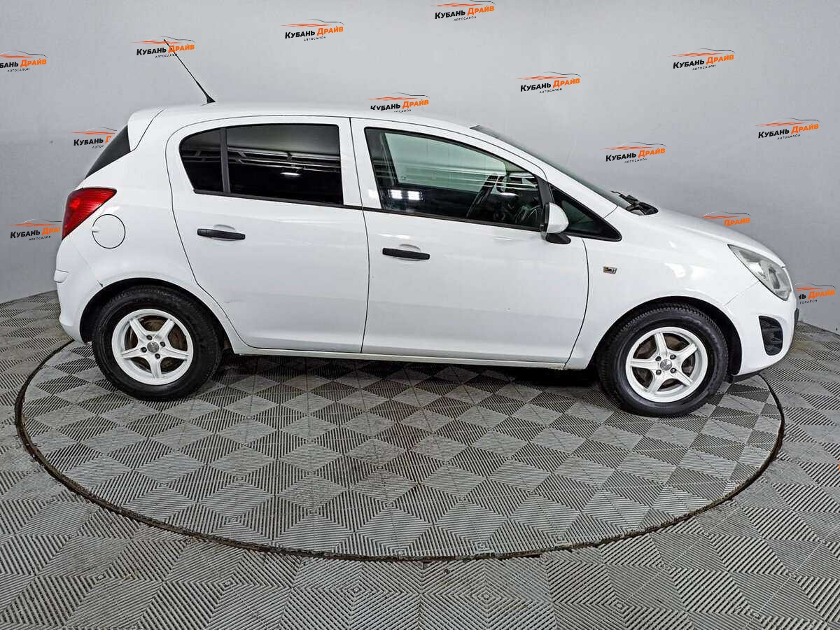 Opel Corsa 2013 года с пробегом. Фото: #3