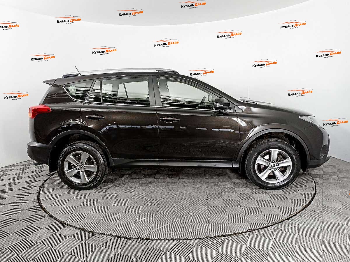 Toyota RAV4 2014 года с пробегом. Фото: #3