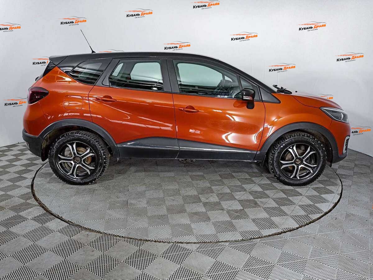 Renault Kaptur 2016 года с пробегом. Фото: #3
