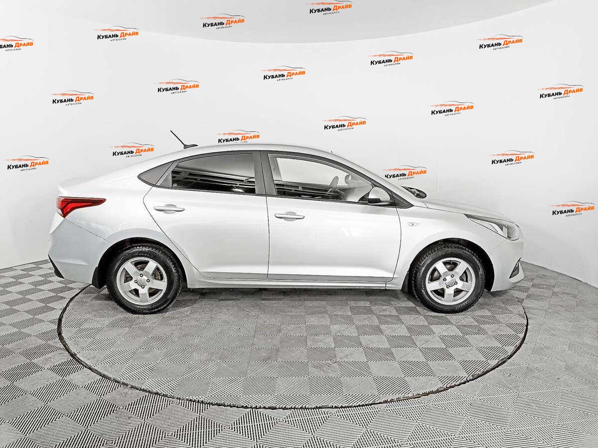 Hyundai Solaris 2017 года с пробегом. Фото: #3