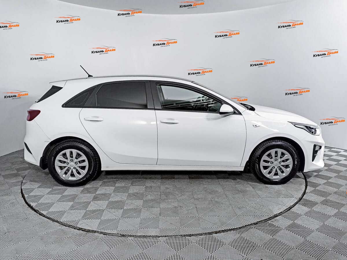 Kia Ceed 2019 года с пробегом. Фото: #3