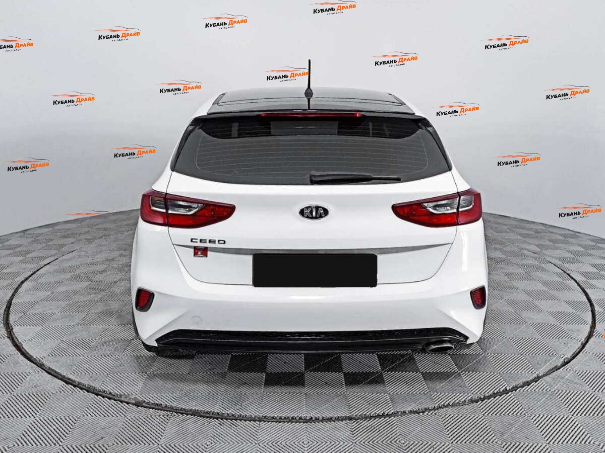 Kia Ceed 2019 года с пробегом. Фото: #5