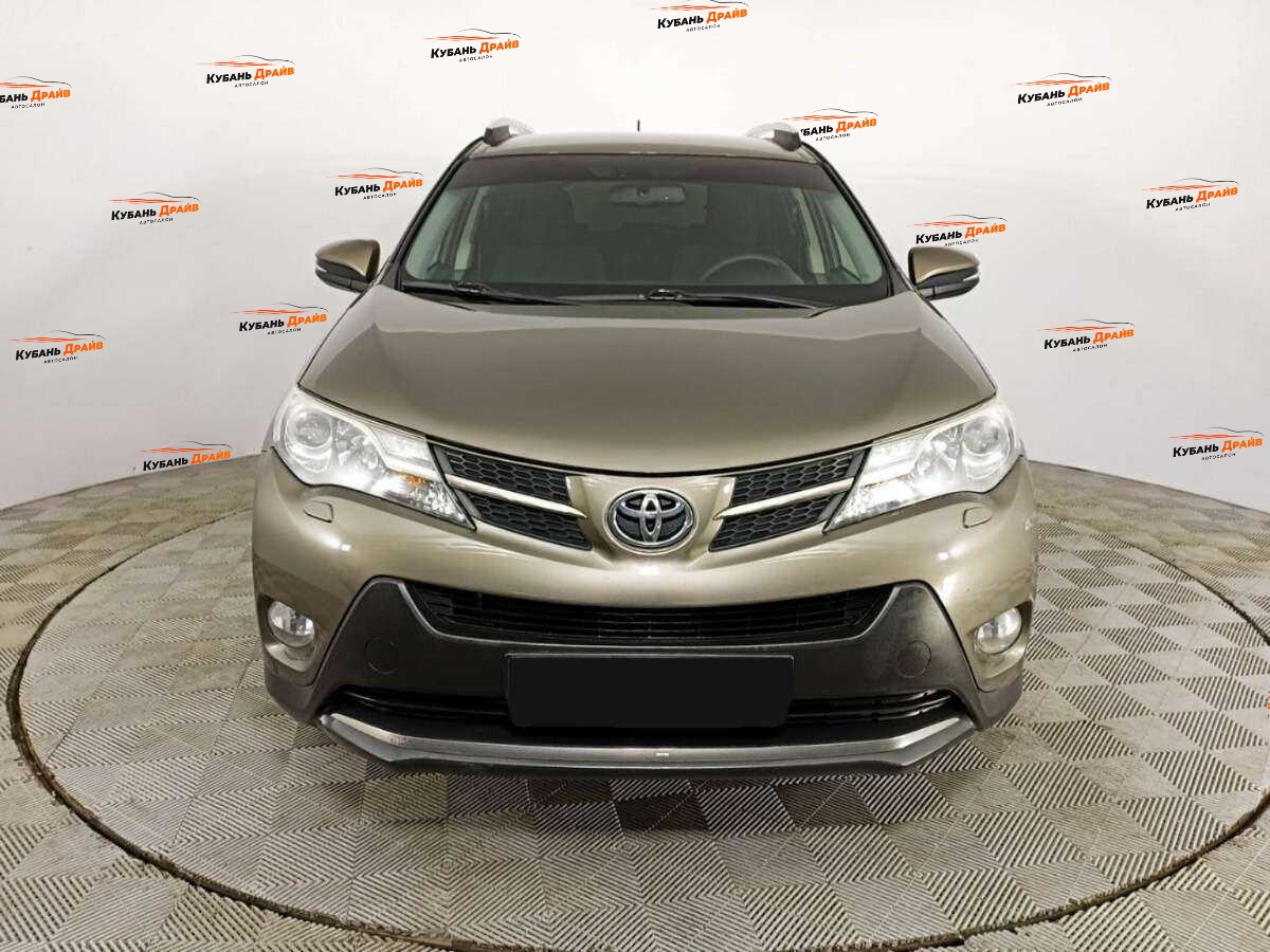 Toyota RAV4 2014 года с пробегом. Фото: #1