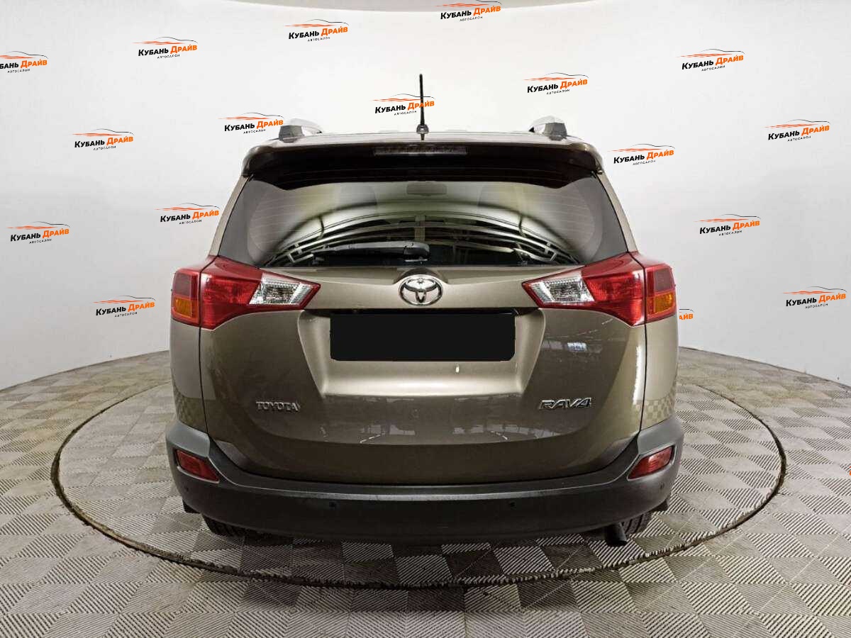 Toyota RAV4 2014 года с пробегом. Фото: #5