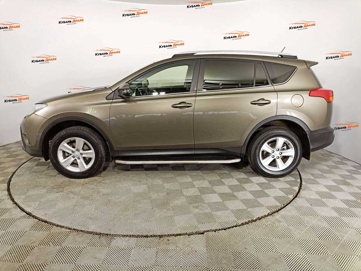 Toyota RAV4 2014 года с пробегом. Фото: #7
