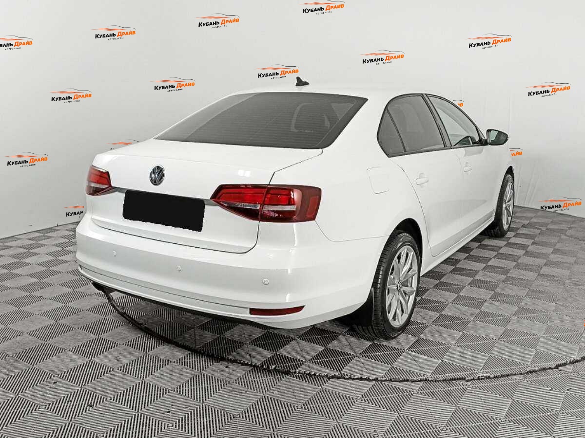 Volkswagen Jetta 2016 года с пробегом. Фото: #4