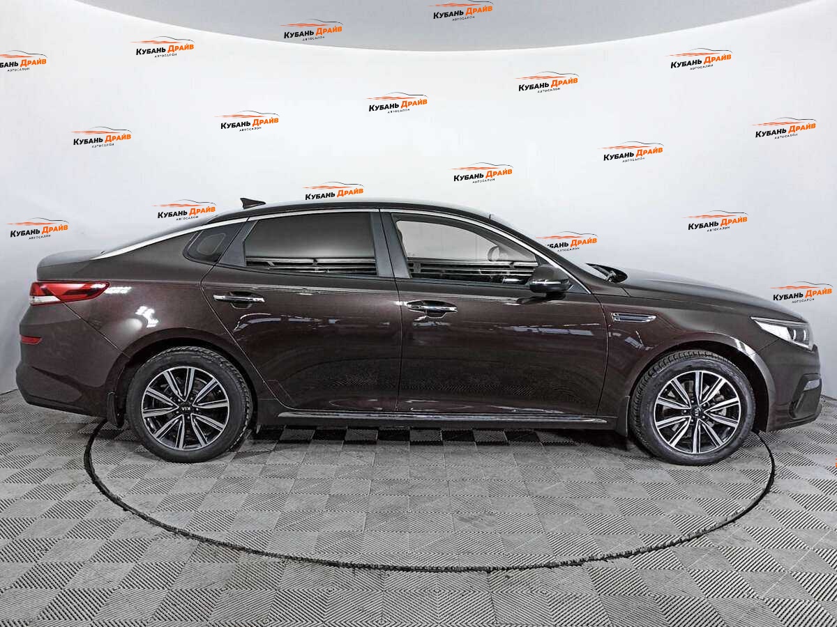 Kia Optima 2018 года с пробегом. Фото: #3