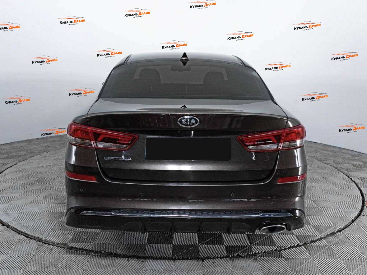 Kia Optima 2018 года с пробегом. Фото: #5