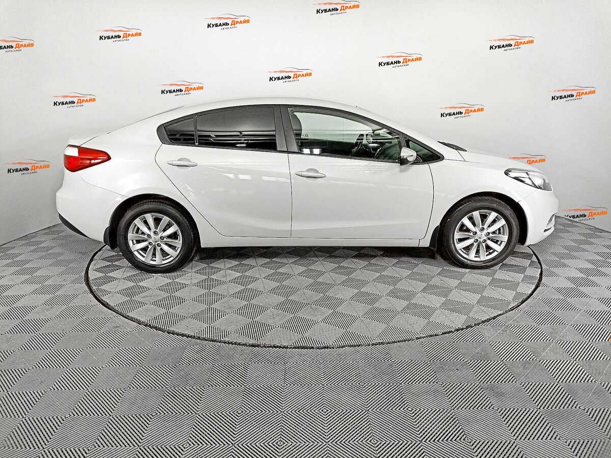 Kia Cerato 2014 года с пробегом. Фото: #3