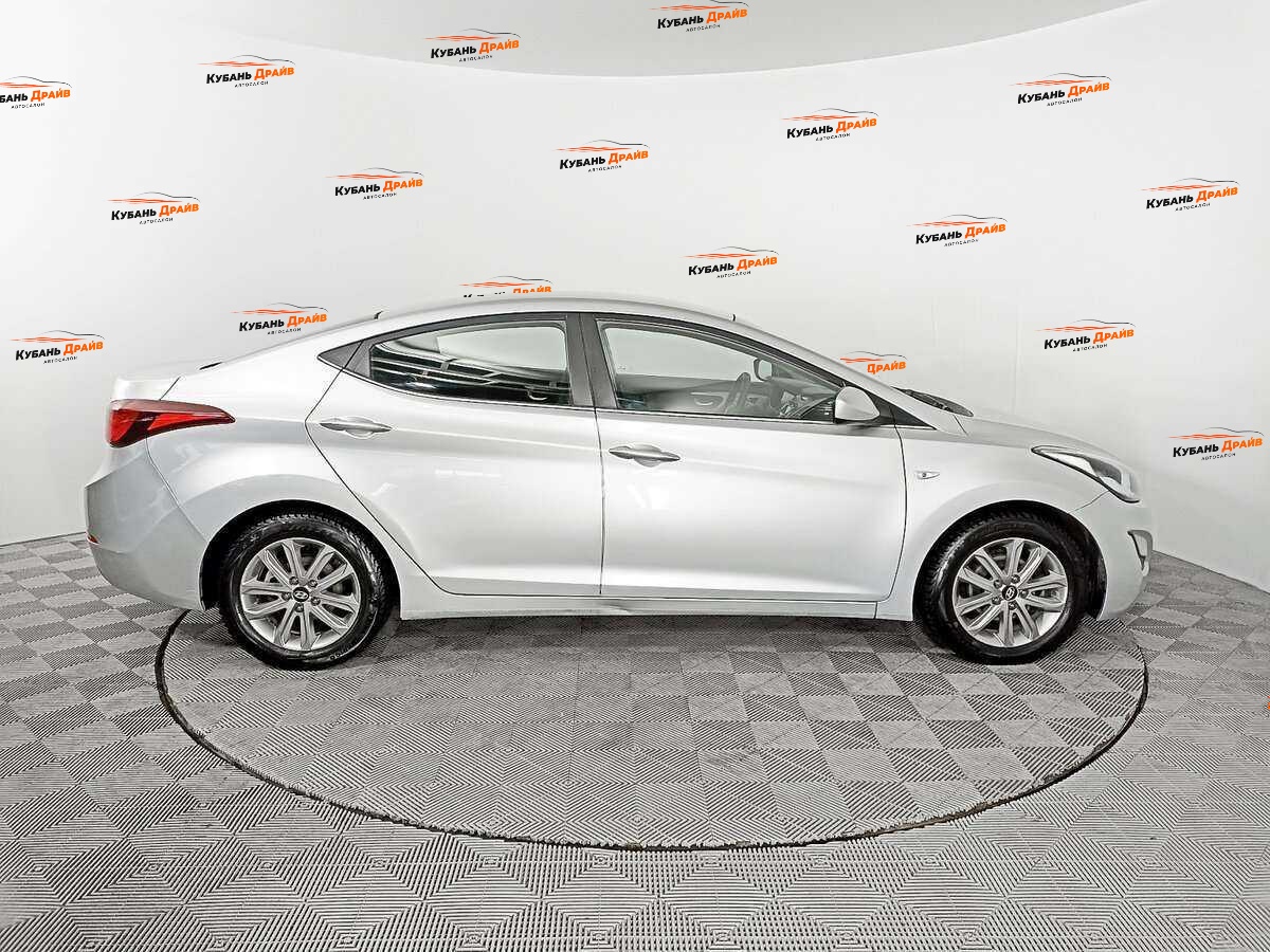 Hyundai Elantra 2014 года с пробегом. Фото: #3