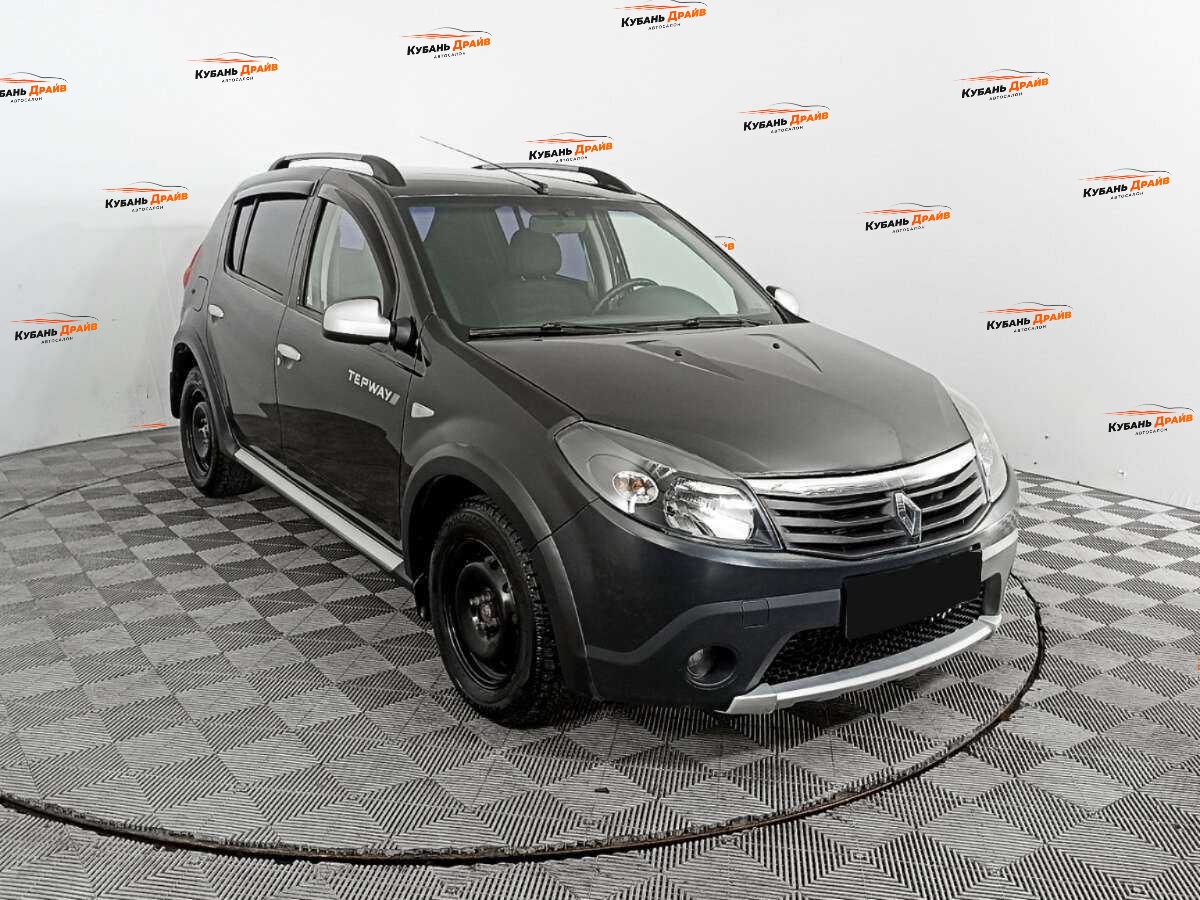 Renault Sandero 2013 года с пробегом. Фото: #2