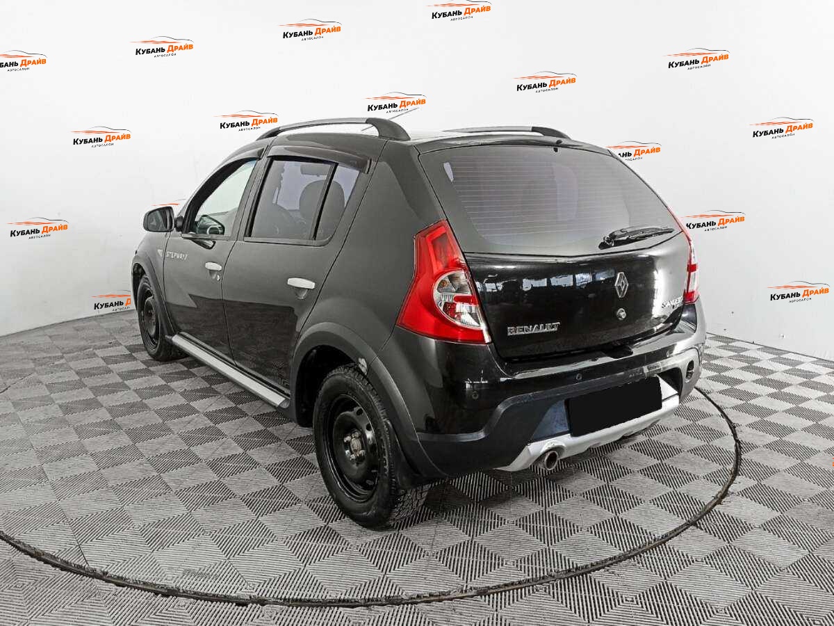 Renault Sandero 2013 года с пробегом. Фото: #5