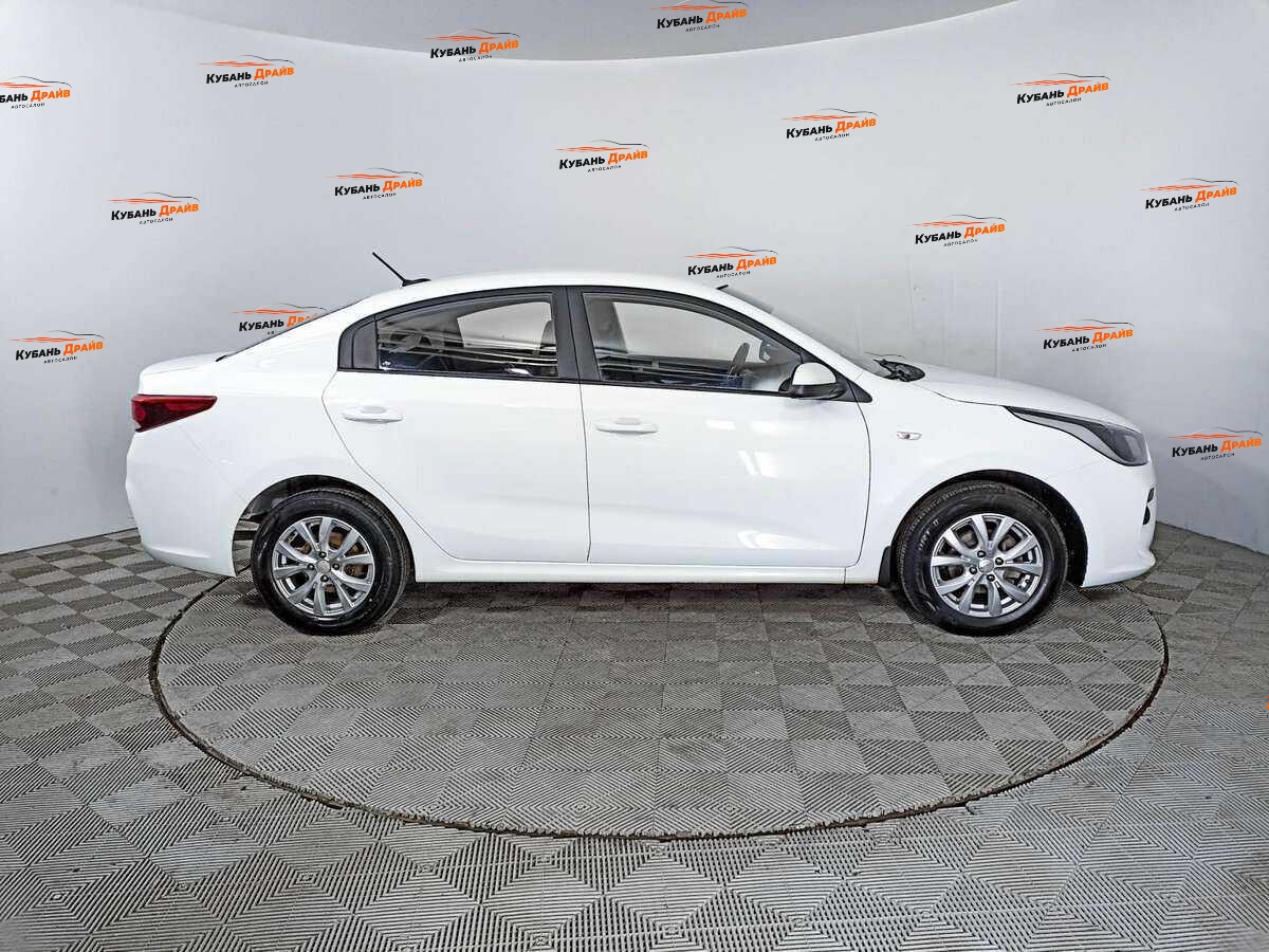 Kia Rio 2018 года с пробегом. Фото: #3