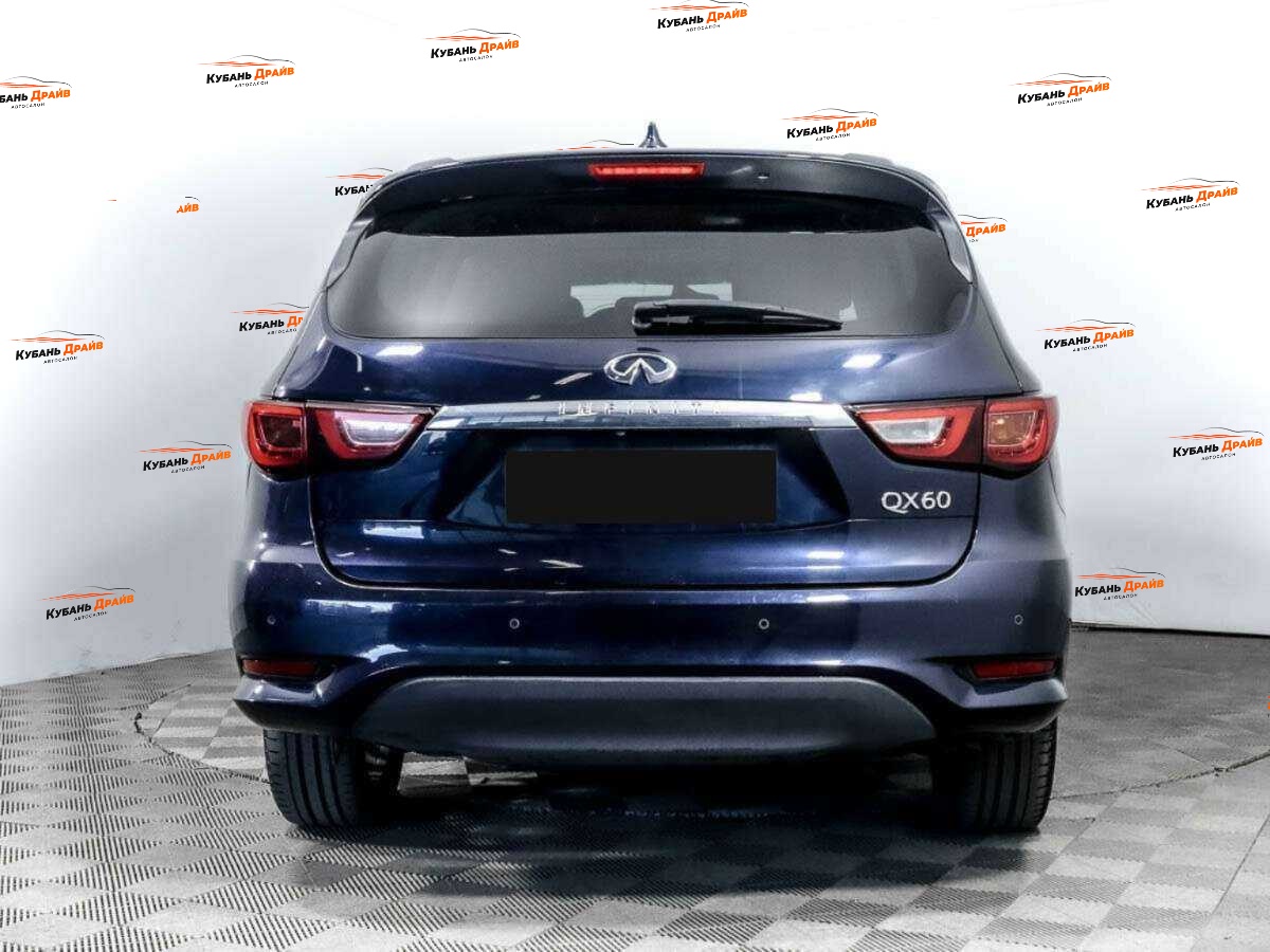 Infiniti QX60 2017 года с пробегом. Фото: #4