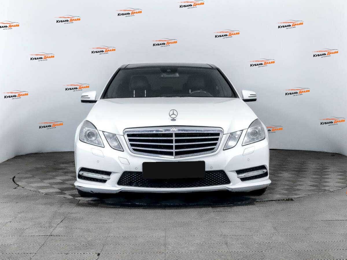 Mercedes-Benz E-Класс 2012 года с пробегом. Фото: #1