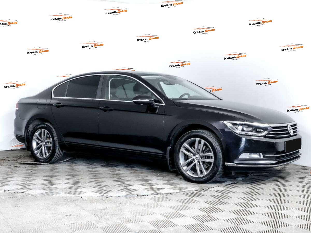 Volkswagen Passat 2017 года с пробегом. Фото: #2