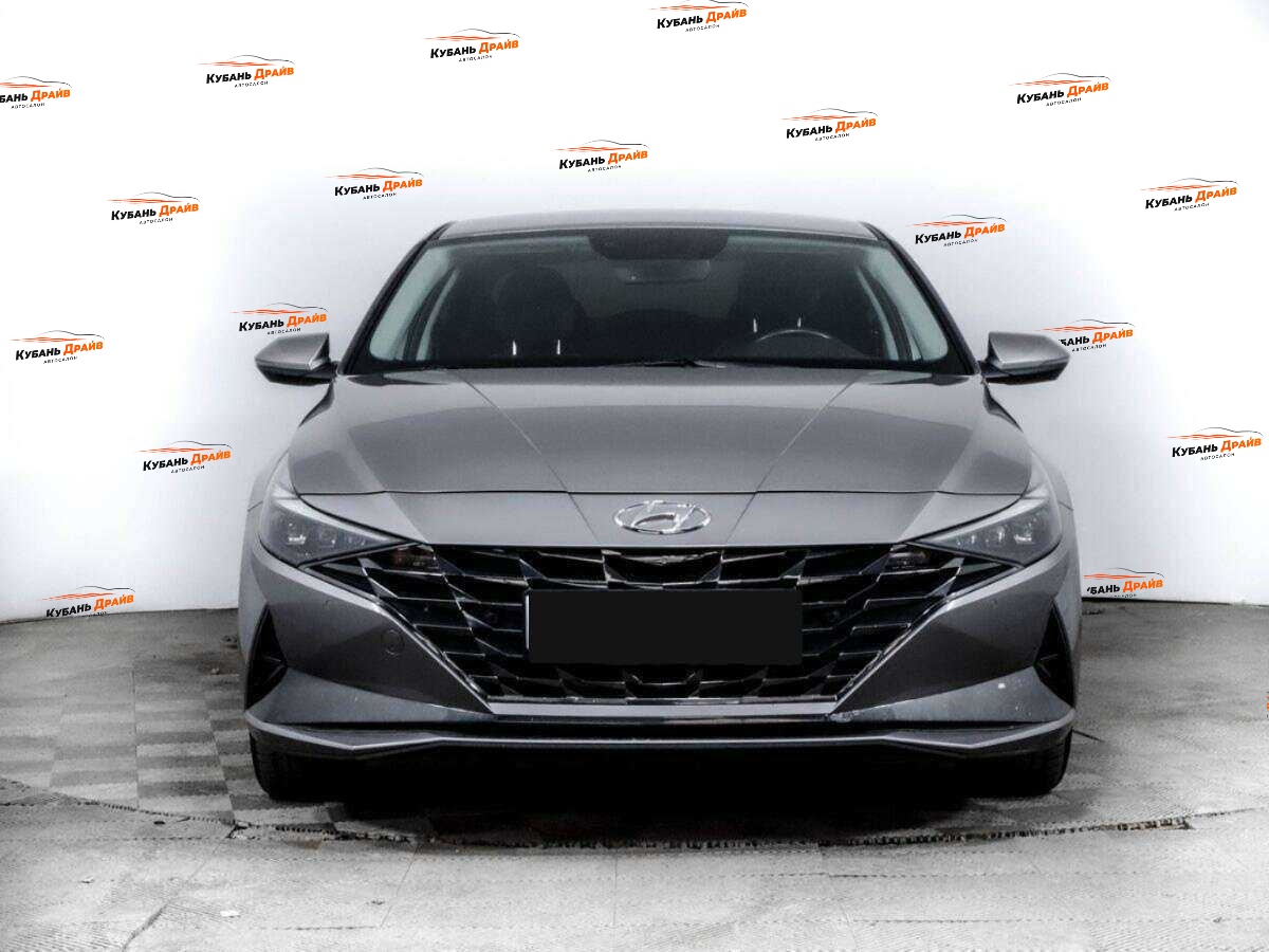 Hyundai Elantra 2021 года с пробегом. Фото: #1