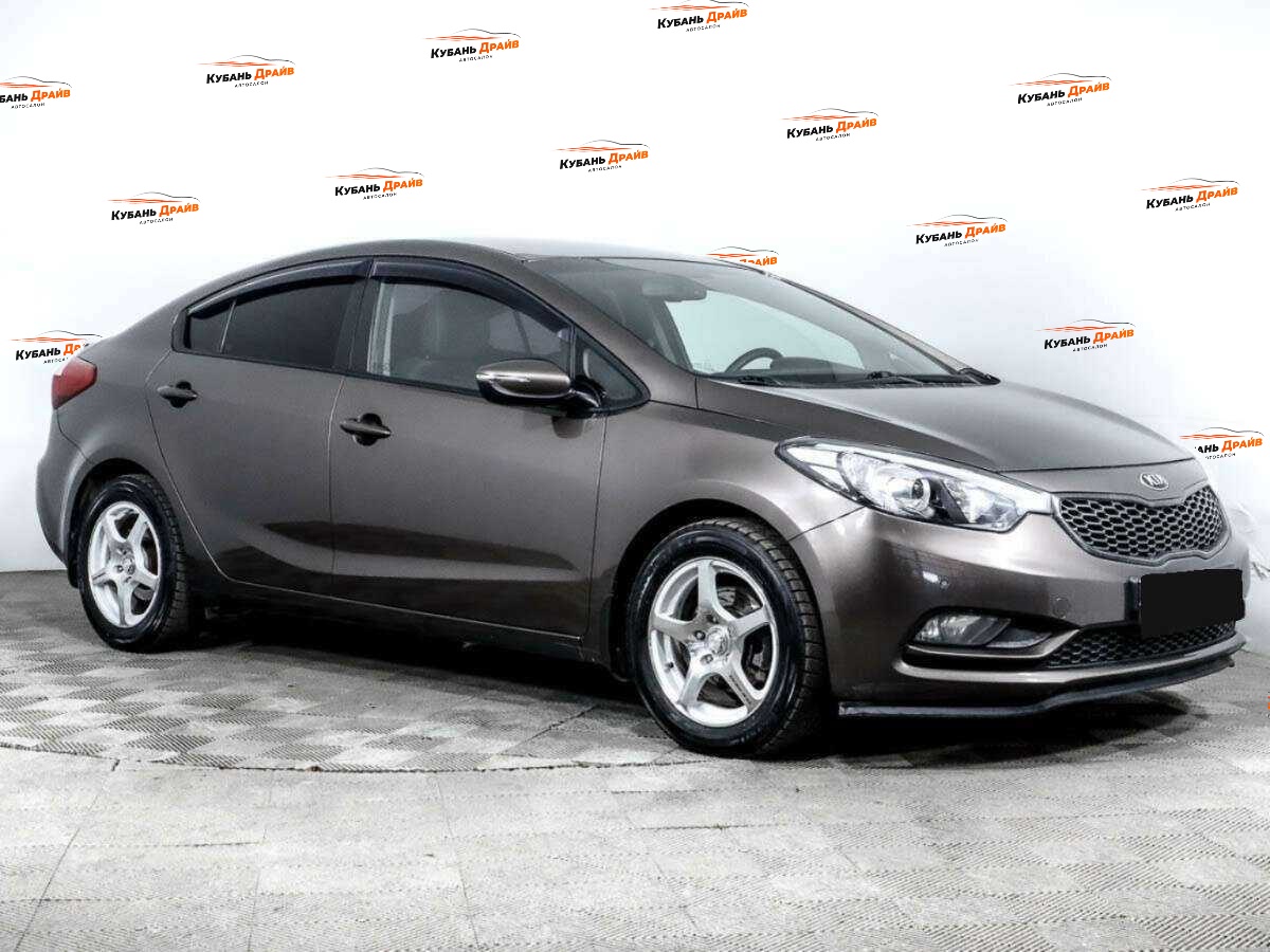 Kia Cerato 2015 года с пробегом. Фото: #2