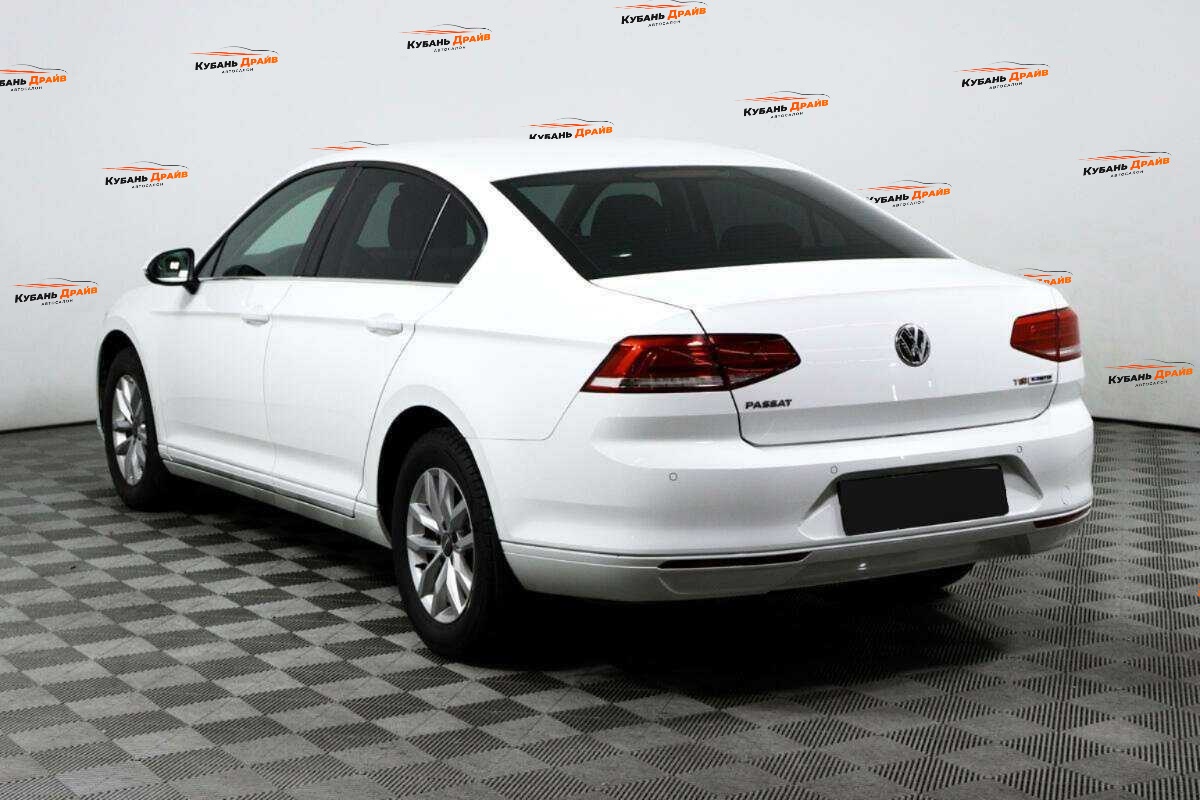 Volkswagen Passat 2016 года с пробегом. Фото: #6