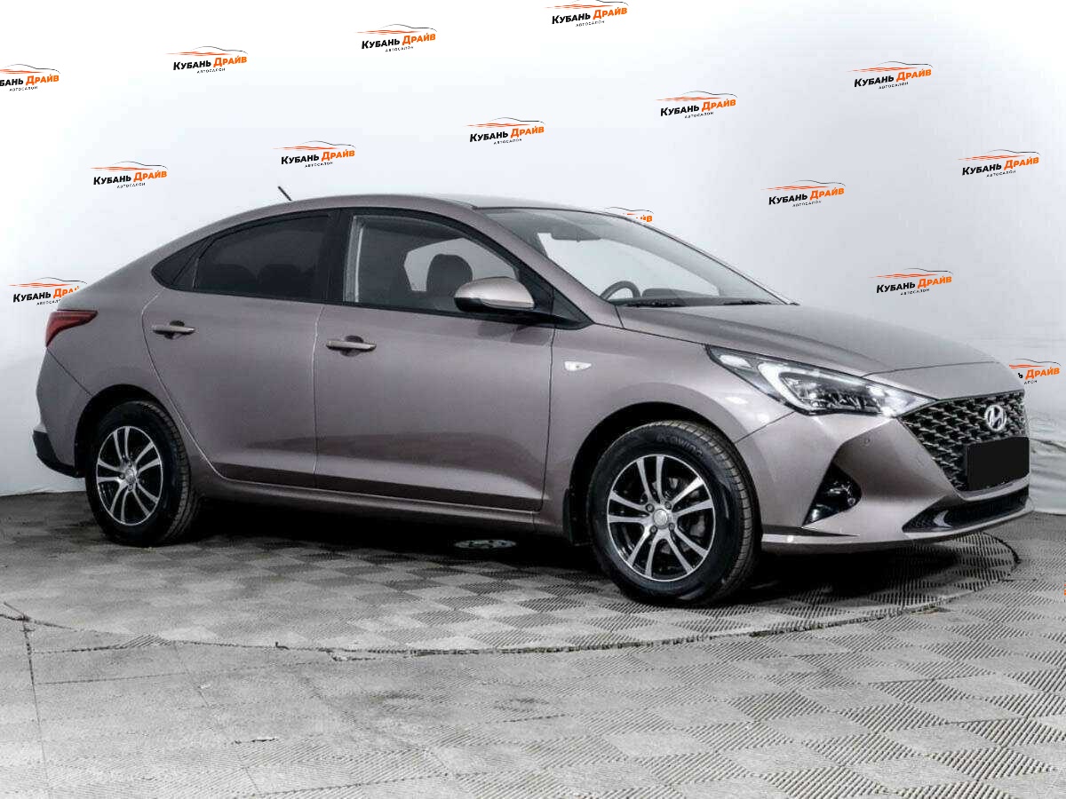 Hyundai Solaris 2021 года с пробегом. Фото: #2