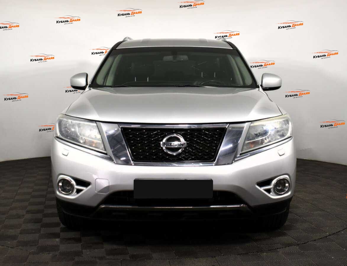 Nissan Pathfinder 2015 года с пробегом. Фото: #1