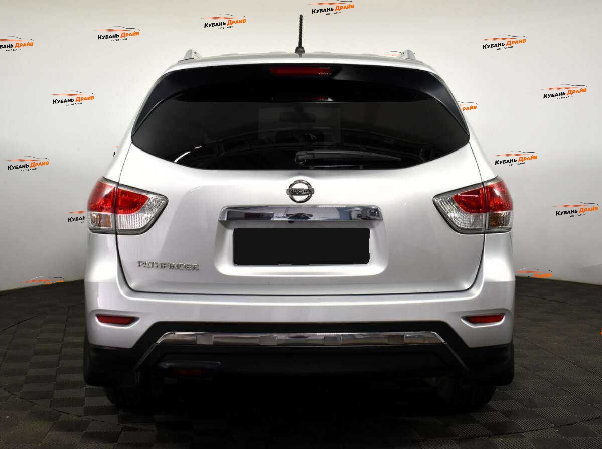 Nissan Pathfinder 2015 года с пробегом. Фото: #4