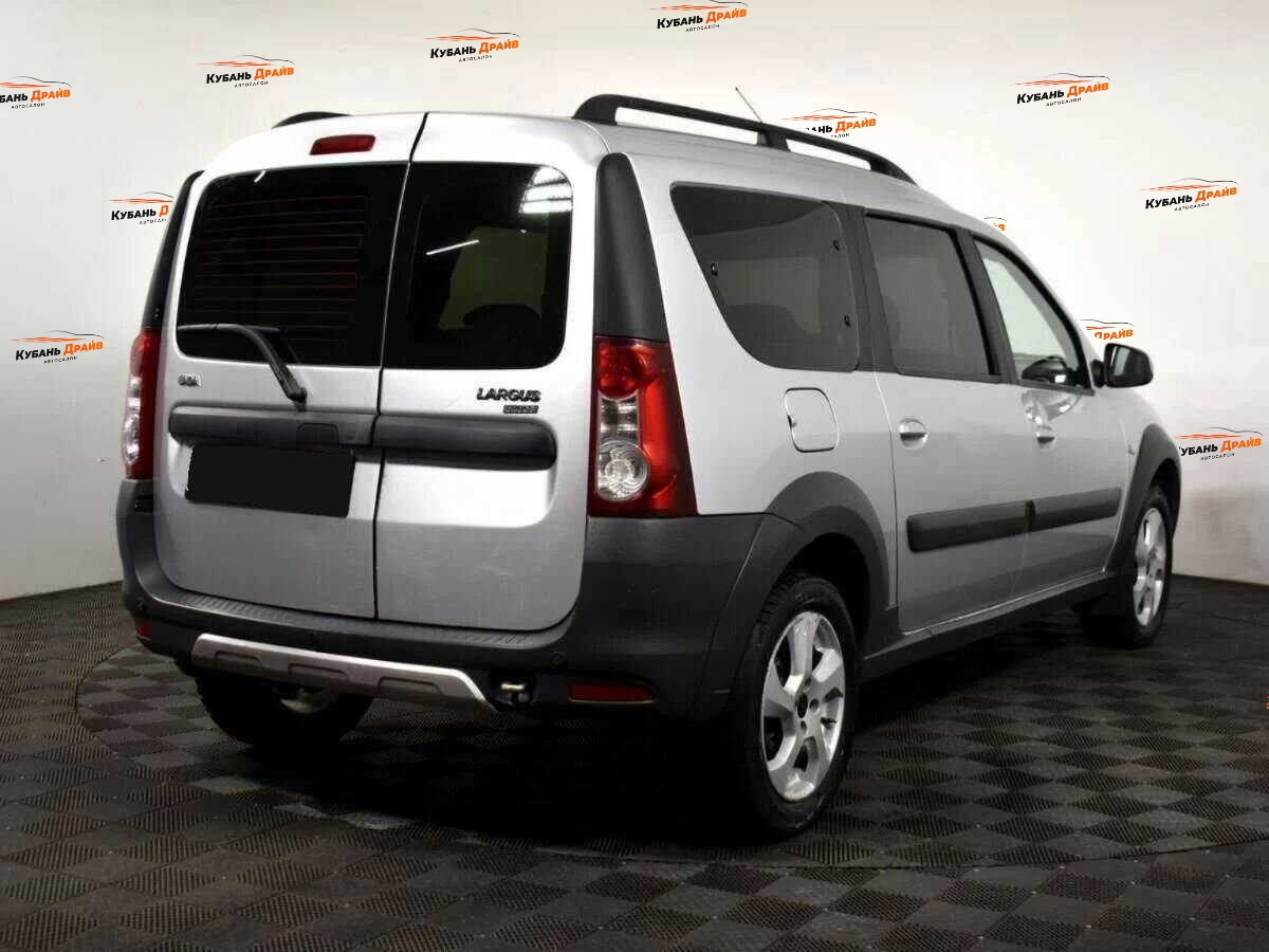 Lada (ВАЗ) Largus 2019 года с пробегом. Фото: #3