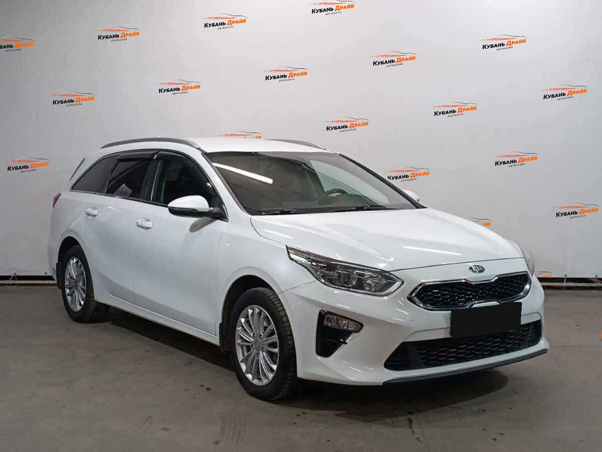 Kia Ceed 2021 года с пробегом. Фото: #2