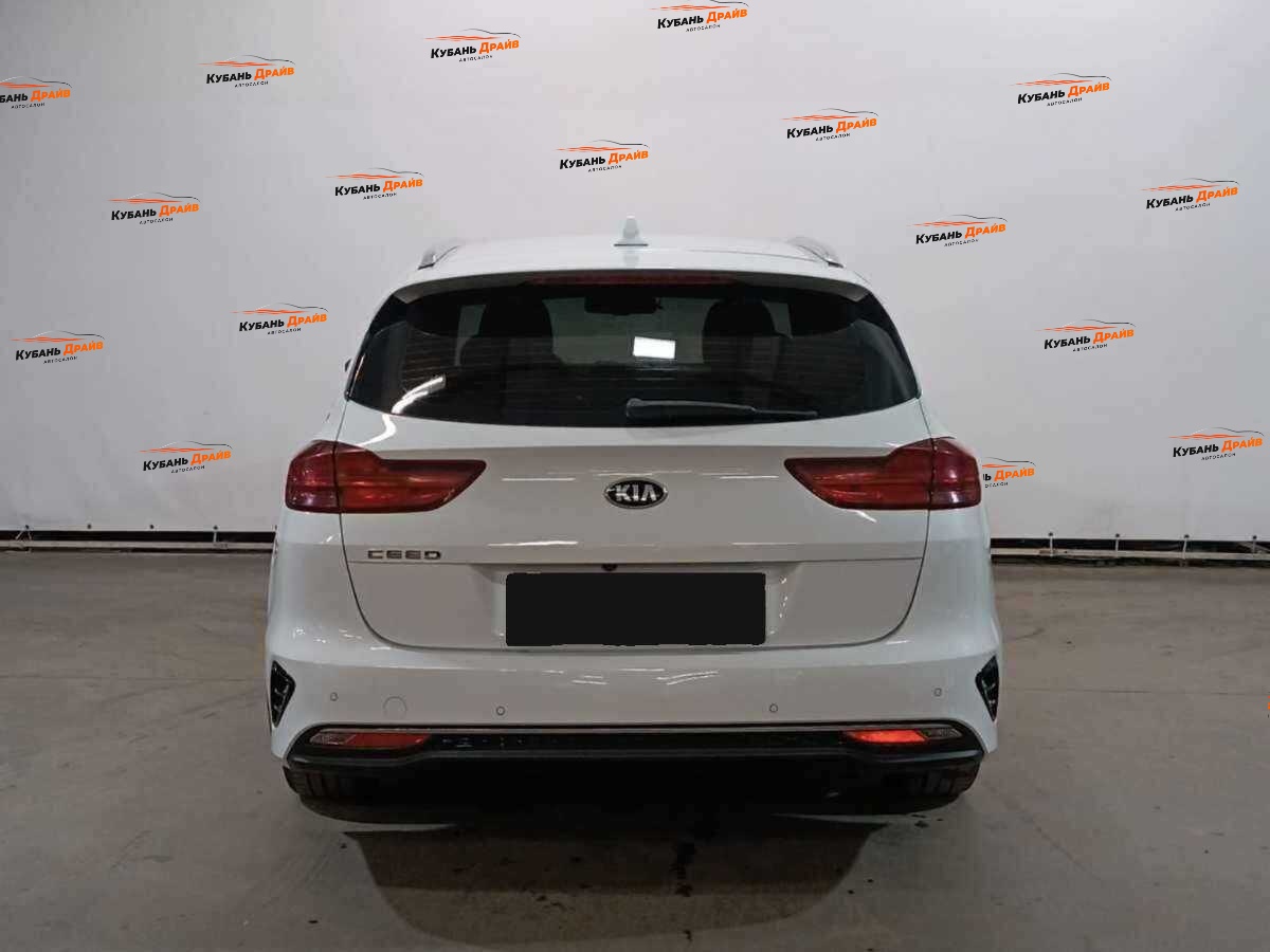 Kia Ceed 2021 года с пробегом. Фото: #5