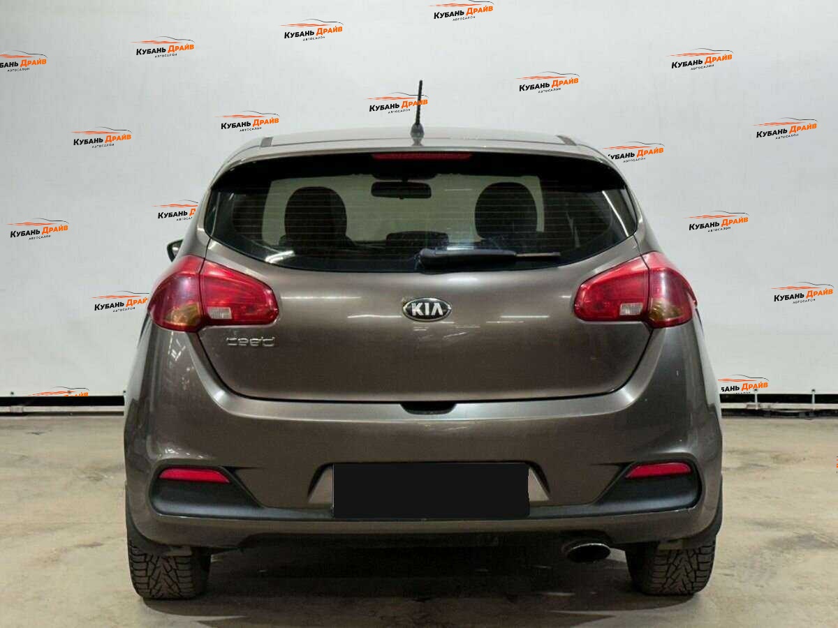 Kia Ceed 2013 года с пробегом. Фото: #5