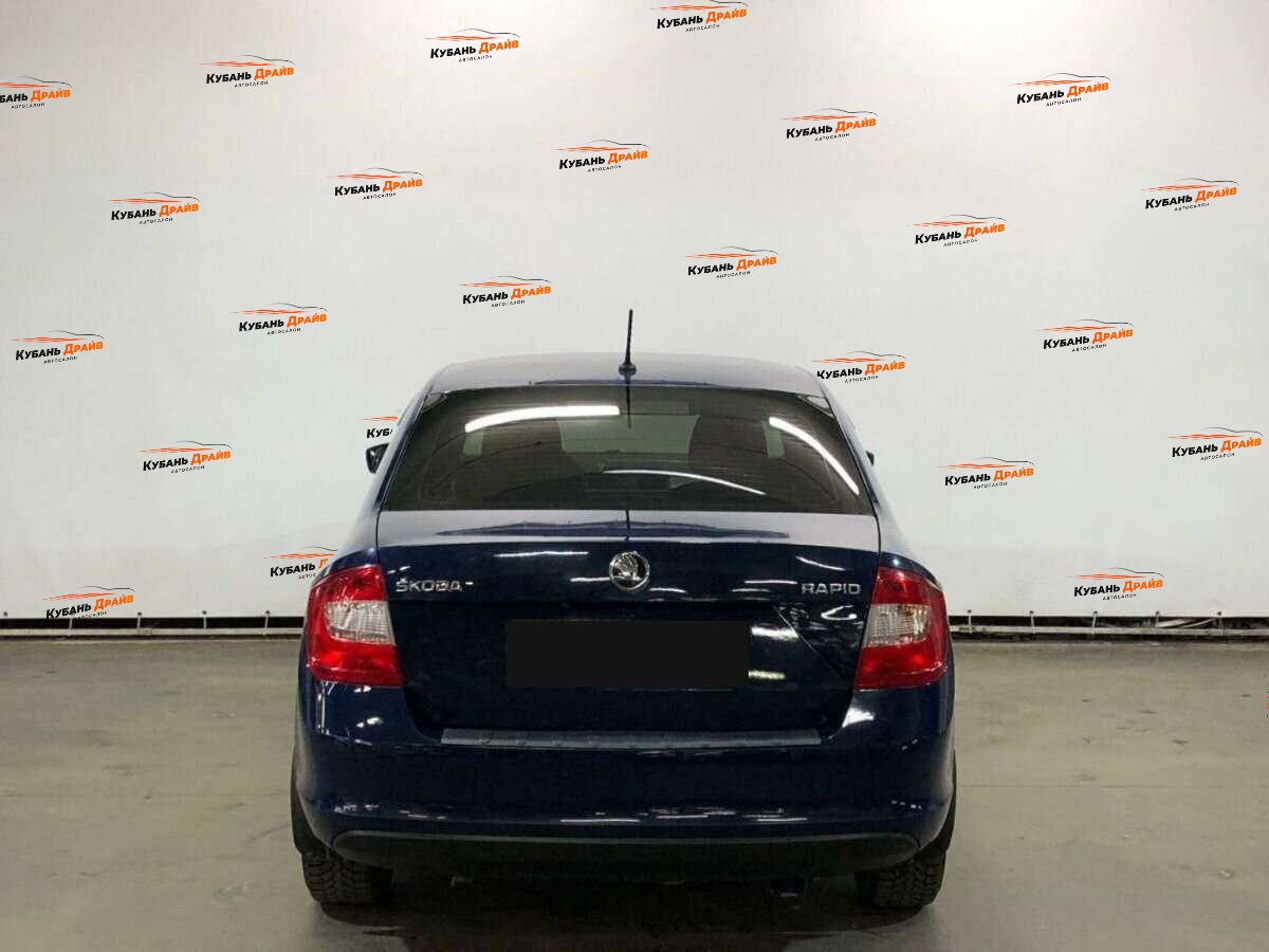 Skoda Rapid 2015 года с пробегом. Фото: #5