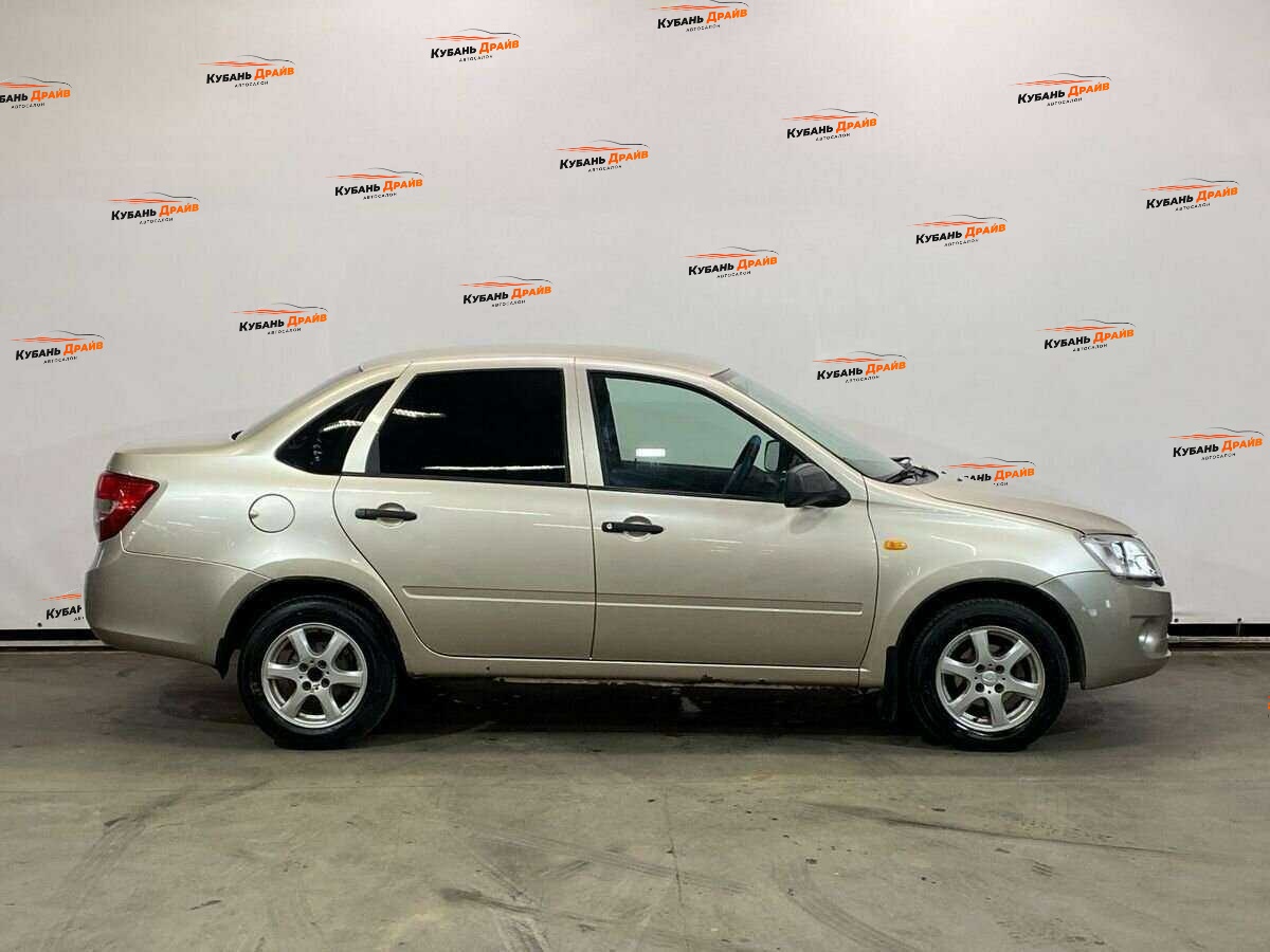 Lada (ВАЗ) Granta 2012 года с пробегом. Фото: #3