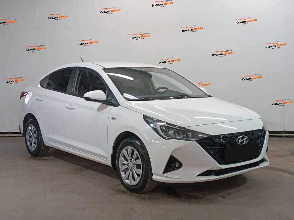 Hyundai Solaris 2022 года с пробегом. Фото: #2