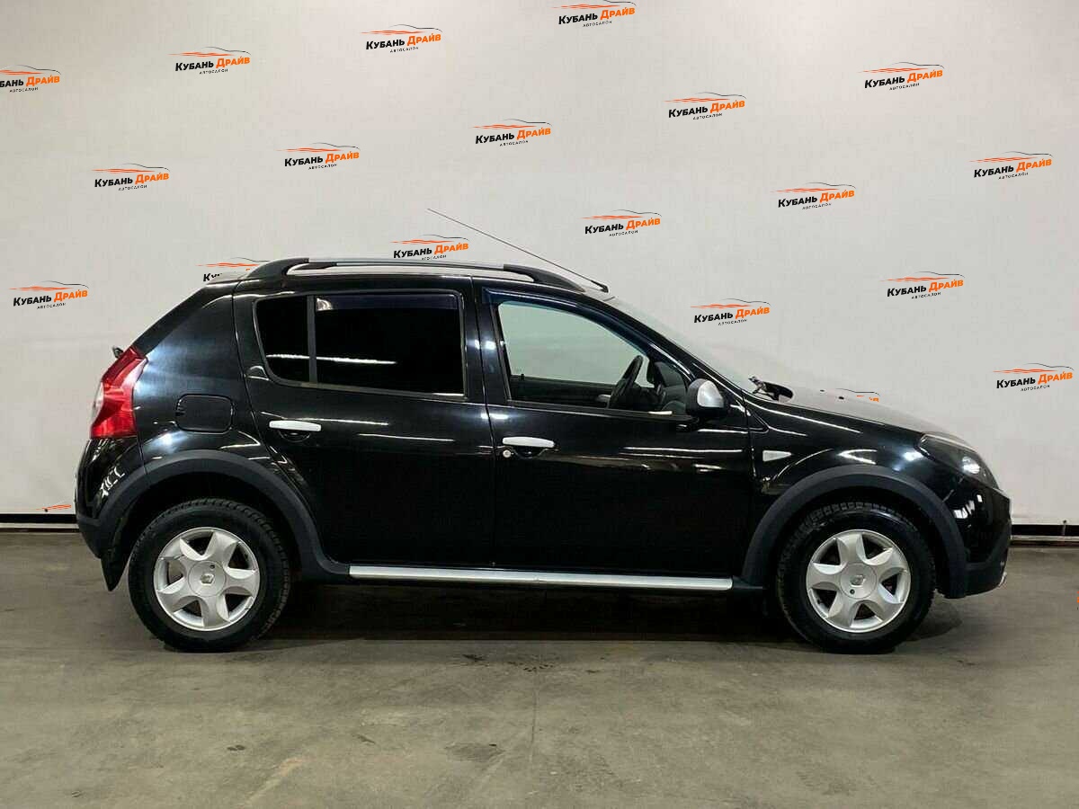 Renault Sandero 2012 года с пробегом. Фото: #3